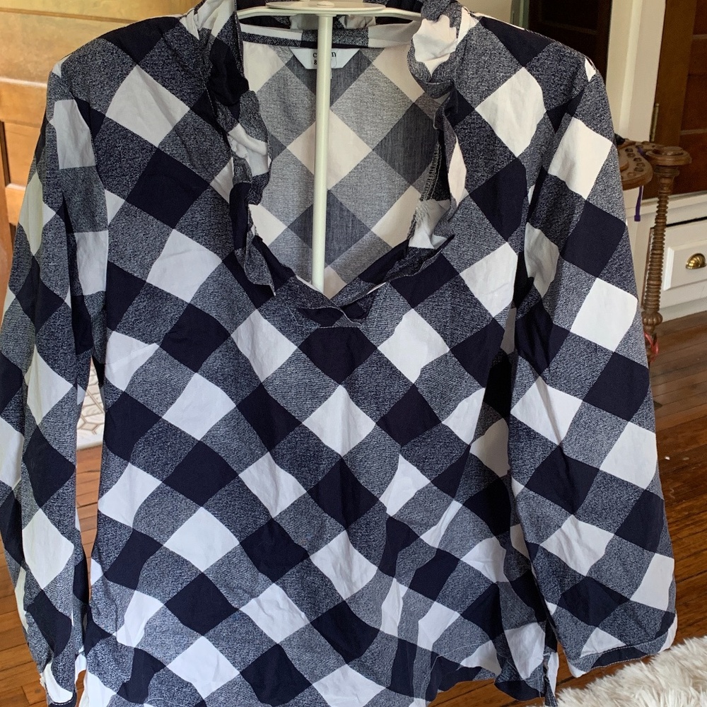 Crown&Ivy plaid idle collar top. Never worn . Retail 69.50